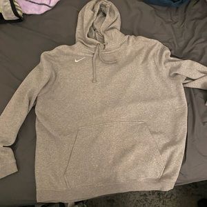 Nike pullover hoodie